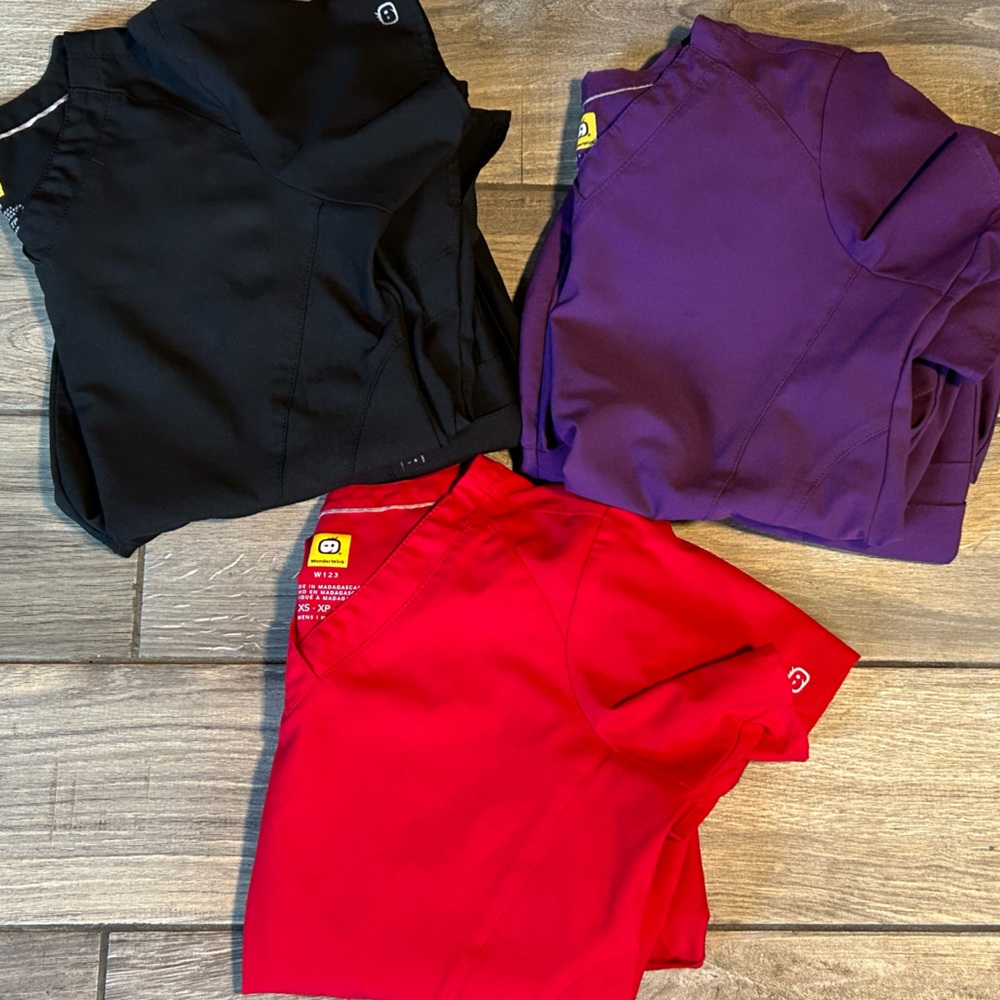 Wonder Wink Scrub Sets XS/S